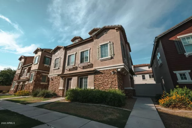 MLS: 6143973 Condo For Sale