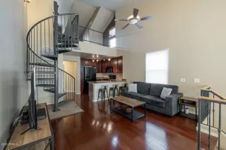 Photo #6: 6143973 Listing