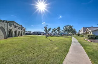 Photo #2: 6144039 Listing 