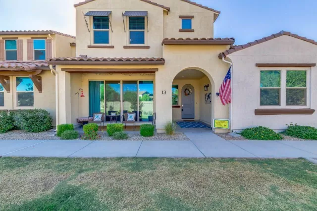 MLS: 6144096 Condo For Sale