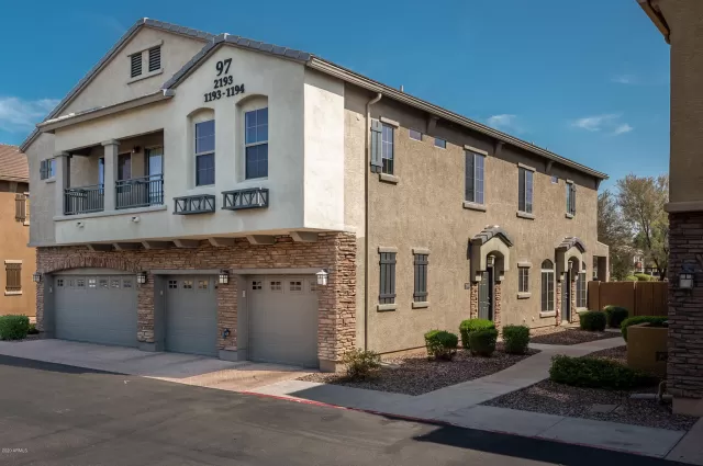 MLS: 6144100 Condo For Sale