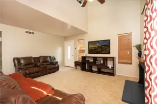 Photo #2: 6144135 Listing