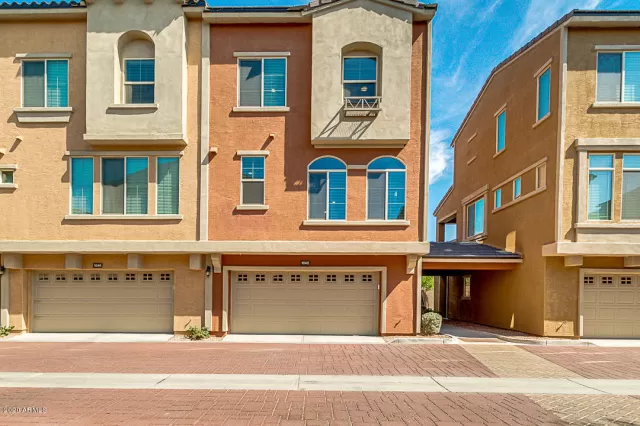 MLS: 6144208 Condo For Sale