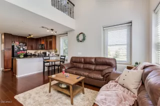 Photo #5: 6144343 Listing