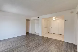 Photo #6: 6144483 Listing