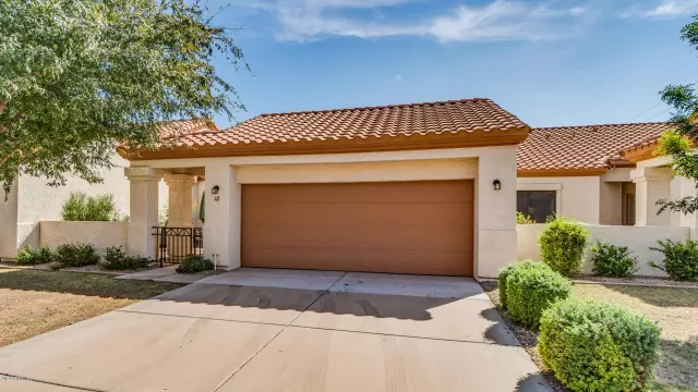 MLS: 6144614 Condo For Sale