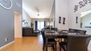 Photo #5: 6144614 Listing