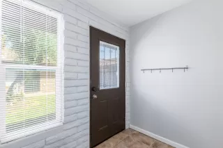 Photo #4: 6144689 Listing