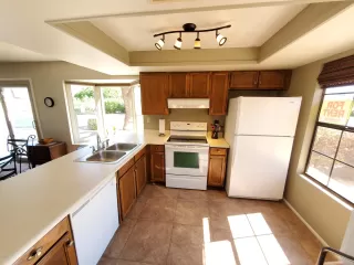 Photo #3: 6144704 Listing