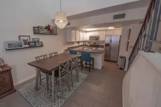 Photo #5: 6144714 Listing