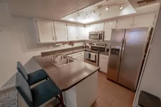 Photo #6: 6144714 Listing