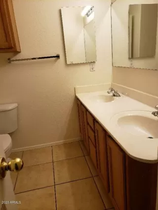 Photo #6: 6144918 Listing