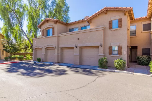 MLS: 6145000 Condo For Sale