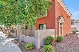 Photo #2: 6145102 Listing