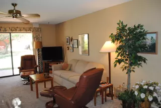 Photo #4: 6145248 Listing