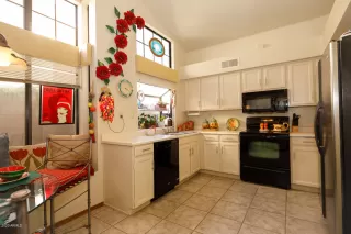 Photo #4: 6145414 Listing