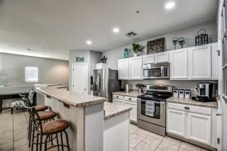 Photo #6: 6145742 Listing