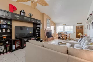 Photo #4: 6145928 Listing