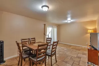 Photo #4: 6146008 Listing