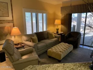 Photo #6: 6146070 Listing