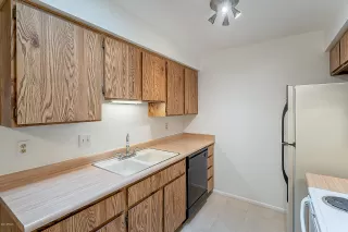 Photo #5: 6146347 Listing