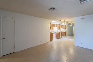 Photo #6: 6146347 Listing