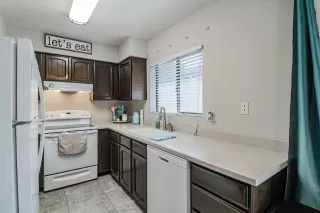 Photo #4: 6146831 Listing