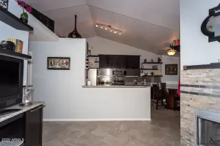 Photo #4: 6147156 Listing