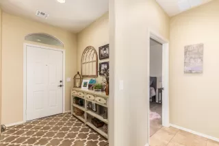 Photo #3: 6147236 Listing