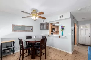 Photo #5: 6147446 Listing