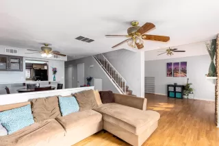 Photo #6: 6147446 Listing