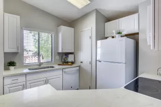 Photo #3: 6147497 Listing