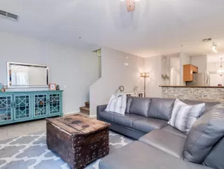 Photo #3: 6147540 Listing