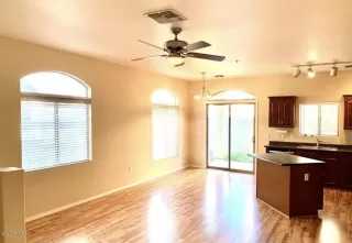 Photo #4: 6147891 Listing