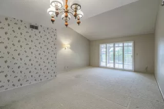 Photo #5: 6148370 Listing