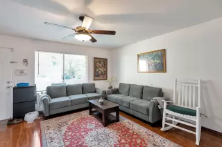 Photo #2: 6149110 Listing