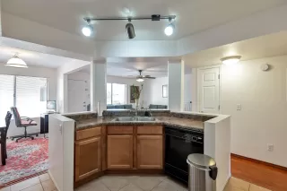 Photo #4: 6149110 Listing