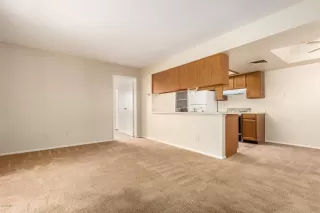 Photo #3: 6149192 Listing