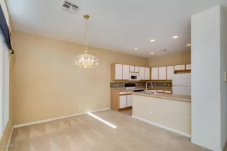 Photo #6: 6149257 Listing