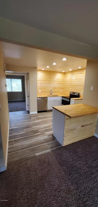 Photo #2: 6149543 Listing