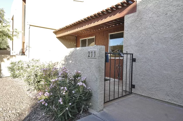 MLS: 6149551 Condo For Sale