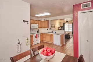 Photo #5: 6149583 Listing 