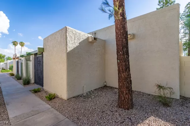 MLS: 6149754 Condo For Sale