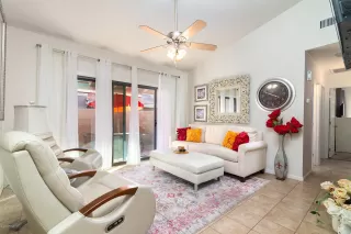 Photo #6: 6149764 Listing