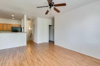 Photo #6: 6149875 Listing