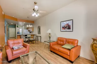 Photo #5: 6149901 Listing