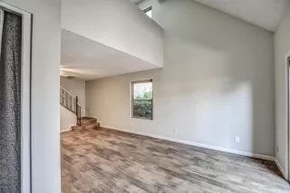 Photo #3: 6149955 Listing