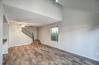 Photo #4: 6149955 Listing