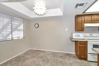 Photo #4: 6150008 Listing