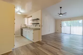 Photo #2: 6150033 Listing 